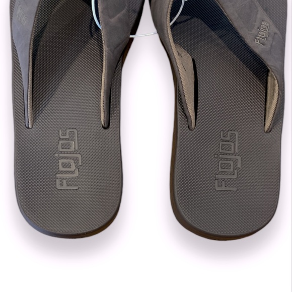 Flojos Memory Foam Flip Flop Sandals | Various Sizes: 8, 11 | Brown | NWT| $15 - Picture 3 of 8
